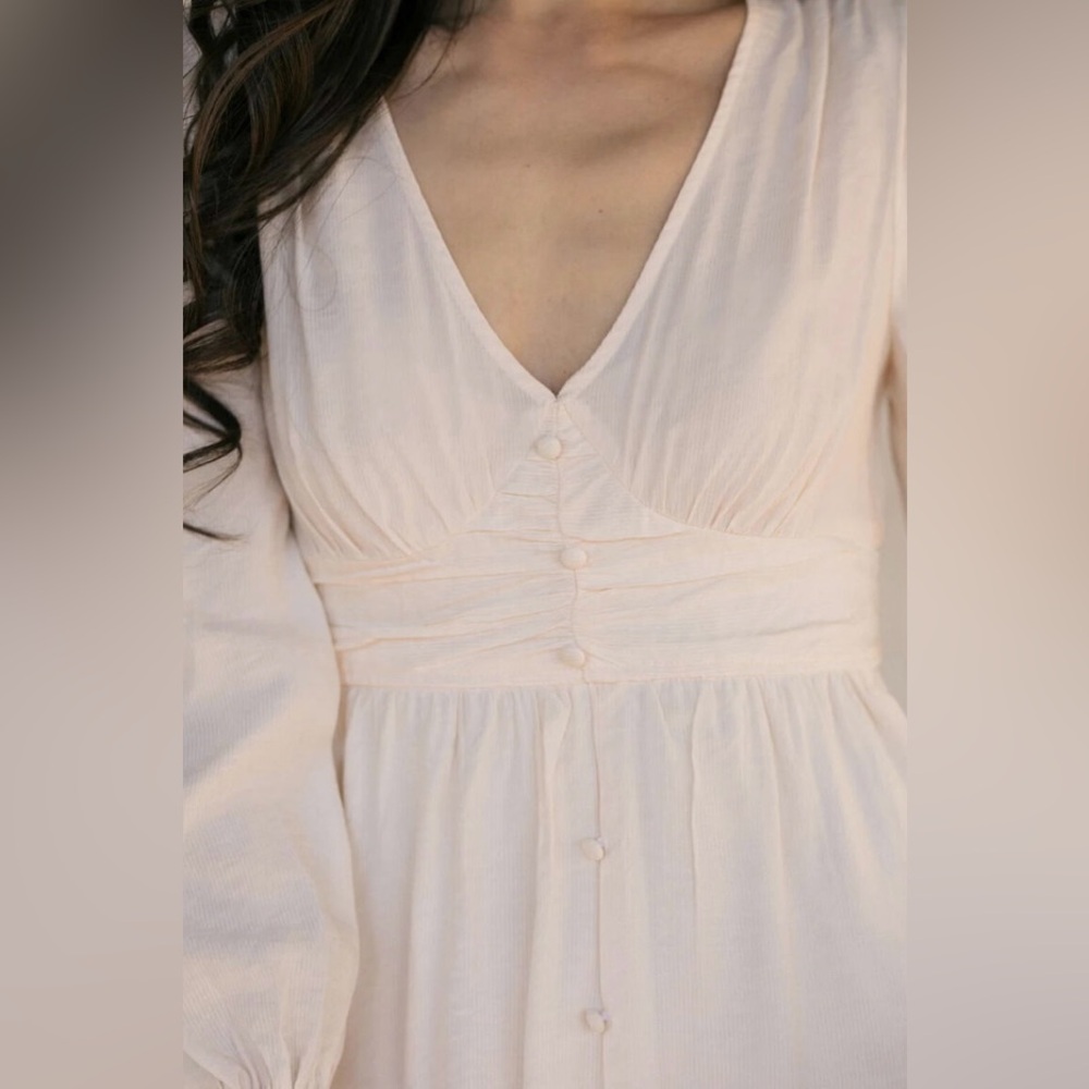 Elegant Cream Midi Dress